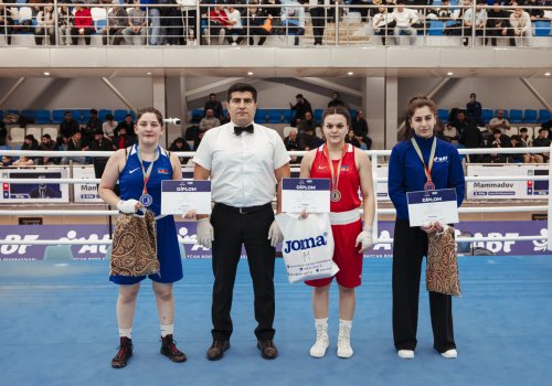 Qadın boksçular arasında Azərbaycan çempionatı başa çatıb