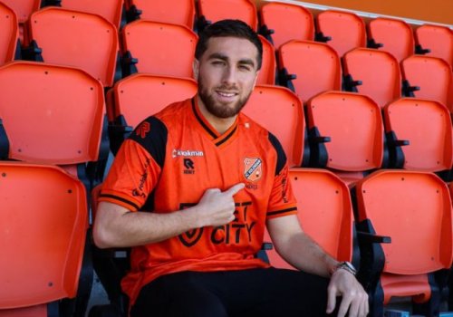 Millimizin üzvünün komandası kubokla vidalaşdı