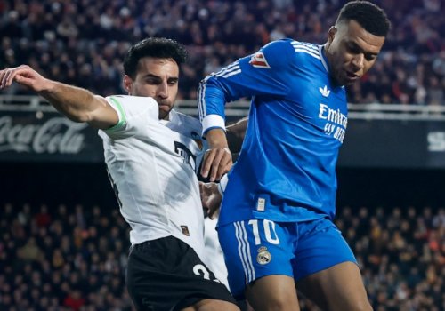 Mbappe Ronaldo və Messinin nailiyyətini təkrarladı