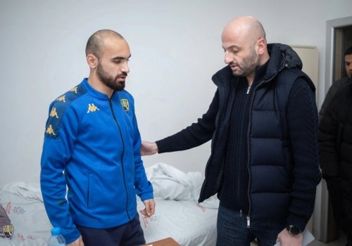 &ldquo;Kəpəz&rdquo; rəsmiləri Veysəl Rzayevin səhhəti ilə maraqlanıblar