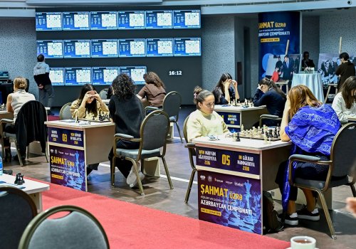 Məmmədyarov 1/8 finala heç-heçə ilə start verdi