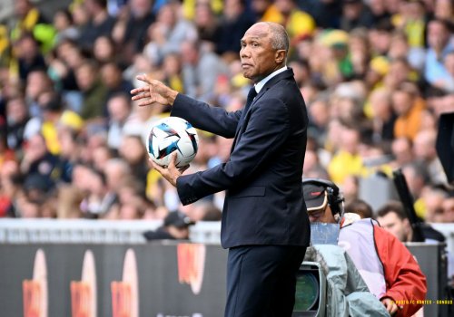 &ldquo;Paris&rdquo; baş məşqçisini qovdu