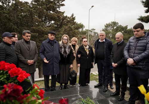 AFFA rəhbərliyi Banişevskinin məzarını ziyarət edib