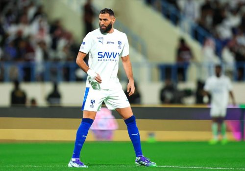 Benzema baş məşqçisi ilə mübahisə etdi