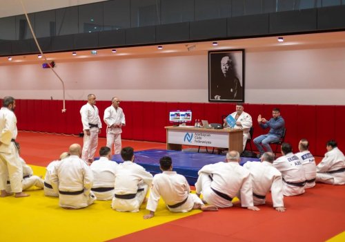 BCF Akademiyasının idman direktoru Bakıda seminar keçirdi