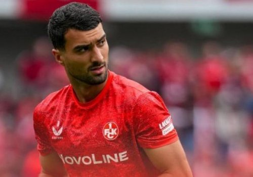 Emrelinin komandası evdə uduzdu