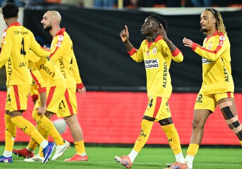 &ldquo;Qalatasaray&rdquo; qrup mərhələsini ilk pillədə bitirdi