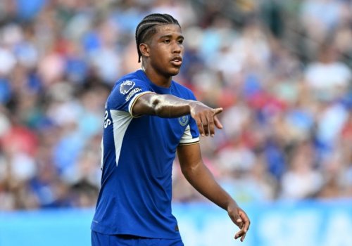 MY &ldquo;Çelsi&rdquo;nin yarımmüdafiəçisi ilə maraqlanır