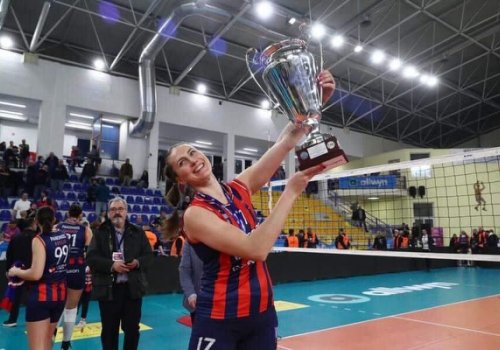 Polina Rəhimovanın komandası Yunanıstan Kubokunu qazandı