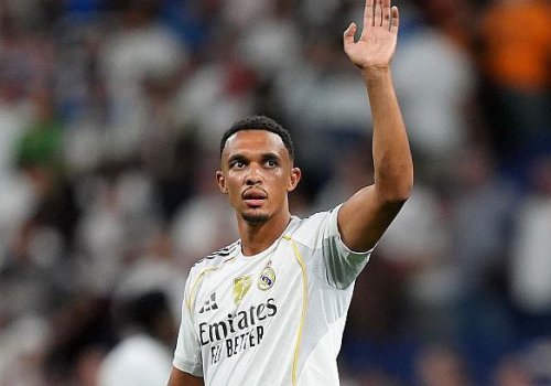 Aleksander-Arnold &ldquo;Real&rdquo;a keçidi haqda söhbət açdı