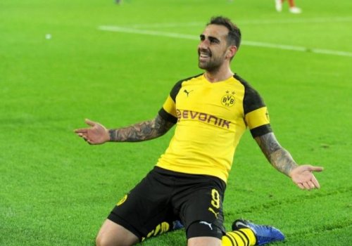 &ldquo;Barselona&rdquo;nın sabiq futbolçusu karyerasını bitirdi