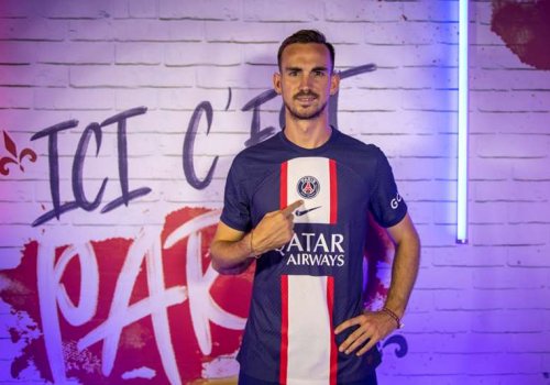 PSJ yarımmüdafiəçisi ilə müqaviləsini yeniləyəcək