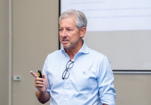 AFFA-nın baş katibinin müşaviri &ldquo;Barselona" &ndash; "Nyukasl" oyununda