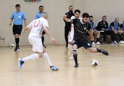 &ldquo;Neftçi&rdquo; vahid lider oldu, bir oyun baş tutmadı
