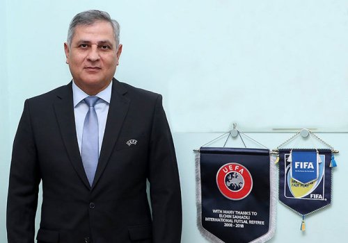 Elçin Səmədli DÇ-nin oyunlarında