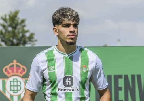 &ldquo;Barselona&rdquo; hücumçusunu geri qaytarmaq istəyir