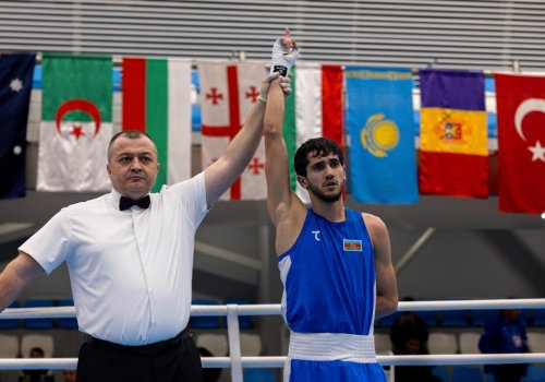 Azərbaycanın 8 boksçusu yarımfinalda