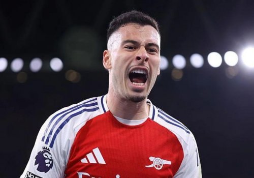 PSJ &ldquo;Arsenal&rdquo;ın cinah hücumçusunu hədəfə aldı