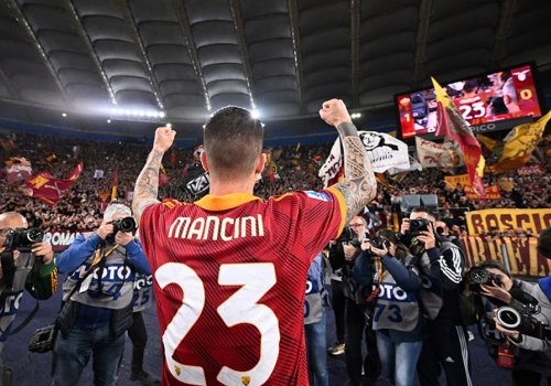 &ldquo;Roma&rdquo;nın müdafiəçisi sıradan çıxdı