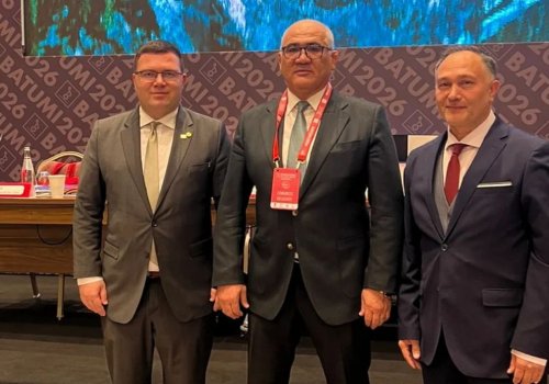 Firdovsi Umudov Avropa Ağırlıqqaldırma Federasiyasının konqresində