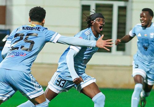 Paytaxt derbisində heç-heçə - VİDEO