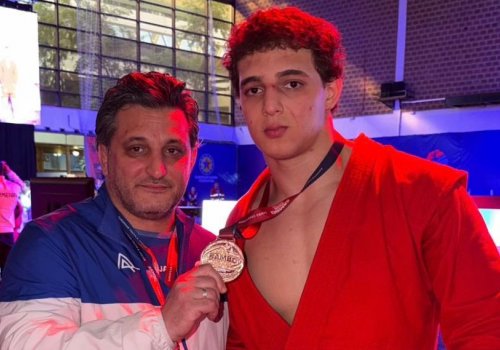 Azərbaycanlı gənc samboçu Avropanı fəth etdi