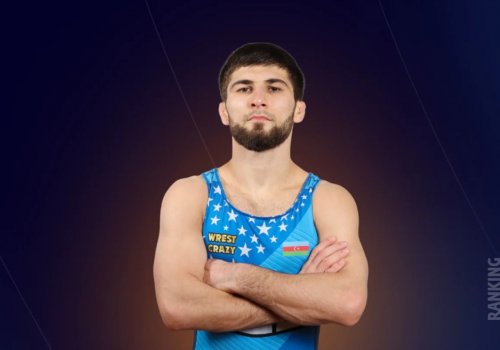 Bazarqanov Avropa çempionatında finala yüksəldi