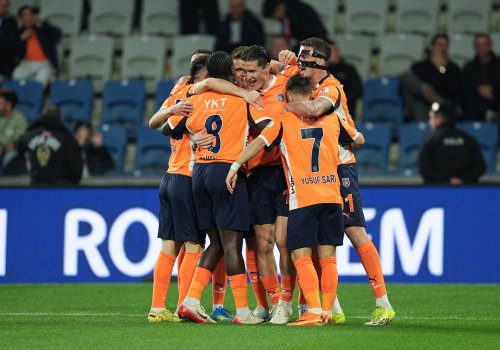 &ldquo;Başakşəhər&rdquo;dən darmadağın