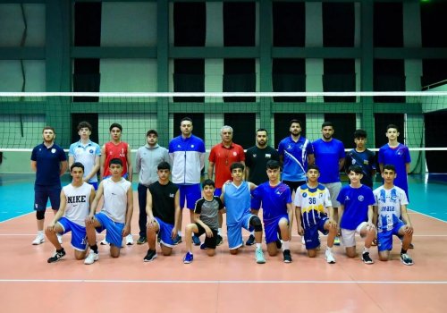 Voleybolçular üçün təlim-məşq toplanışı başlayıb