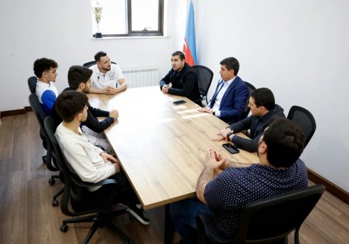 Beynəlxalq yarışlarda medal qazanan idmançılarla görüş keçirilib