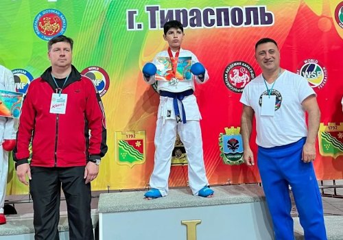 Azərbaycan karateçilərindən Moldovada 11 medal
