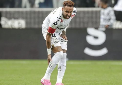Neymar zədələndi