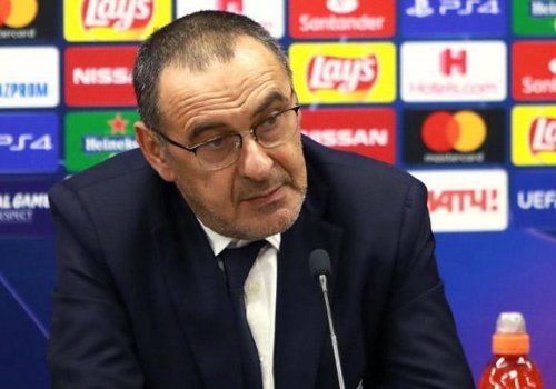 Sarri yeni komandasını qəbul etməyə hazırlaşır
