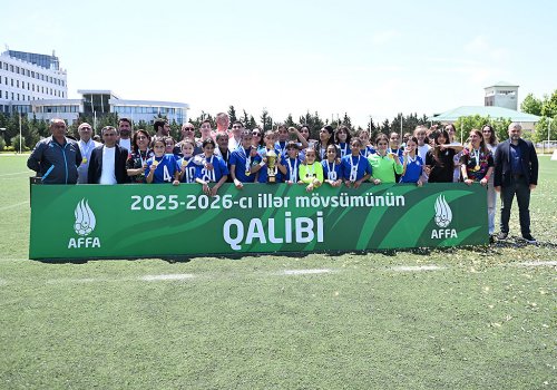 U-14 Qızlar Liqasının qalibləri mükafatlandırıldı